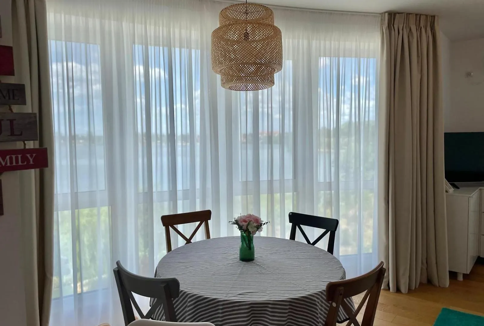 Apartment No 207 Lebada Lake Residence Bükreş